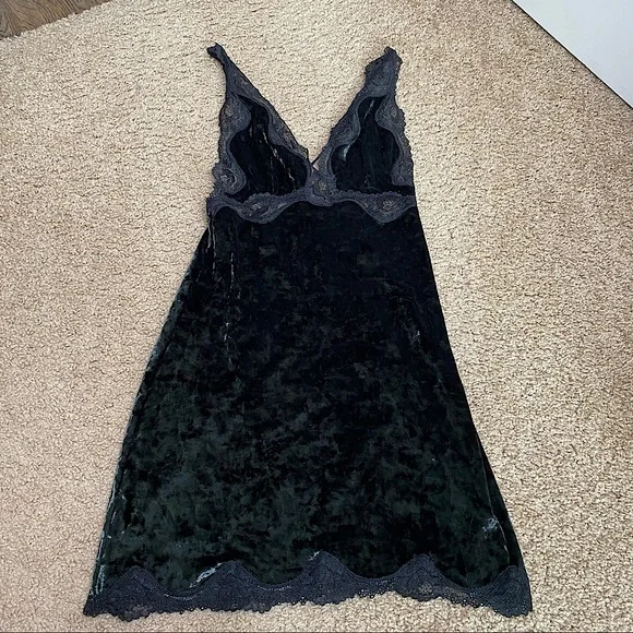 Victoria's Secret | Intimates & Sleepwear | Victoria Secret Black Velvet Lace Slip Dress Size Xs | Poshmark Victoria's Secret | Intimates & Sleepwear | Victoria Secret Black Velvet Lace Slip Dress Size Xs | Poshmark